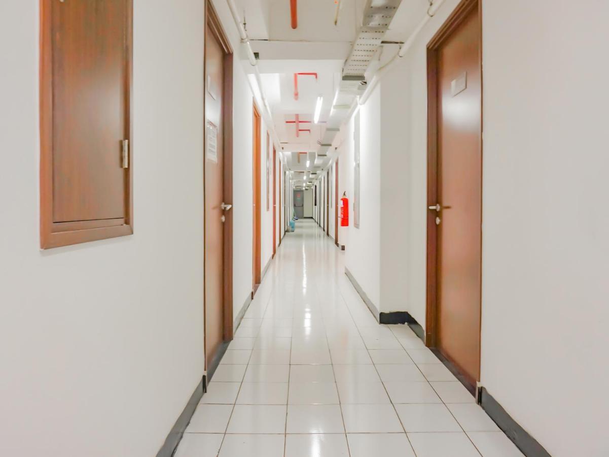Oyo 90241 Sirooms Apartmen Gunung Putri بوكور المظهر الخارجي الصورة